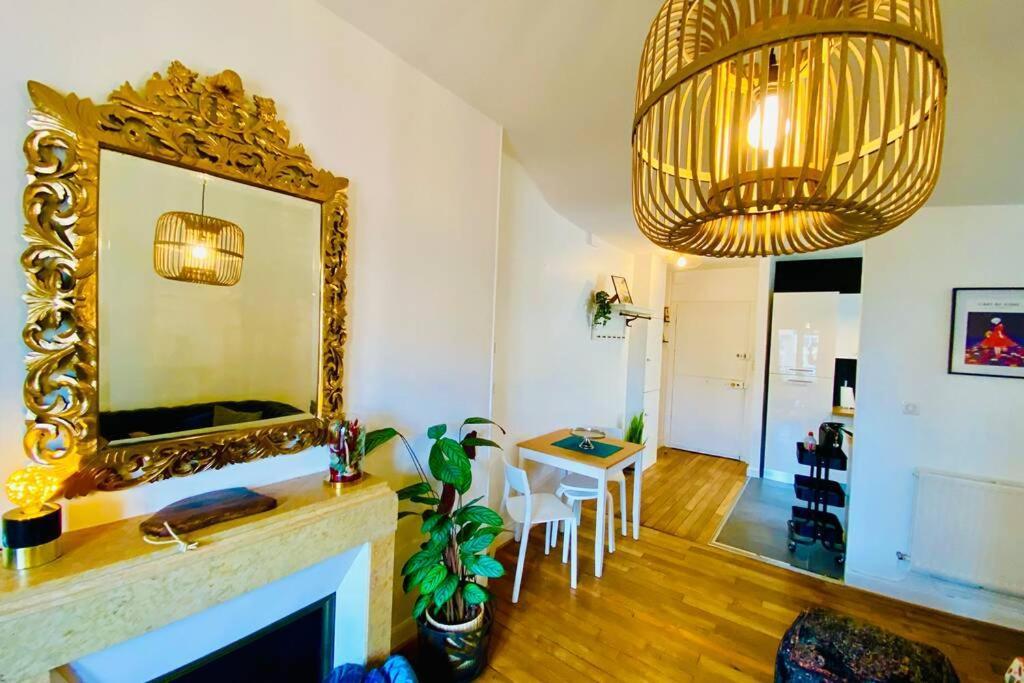 Appartement Hypercentre T3 60m2 Calme&Chaleureux à Reims Extérieur photo
